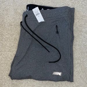 American Eagle Joggers